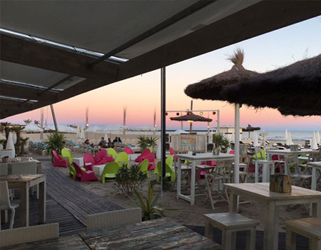Bianca Beach : Bar & Restaurant de plage